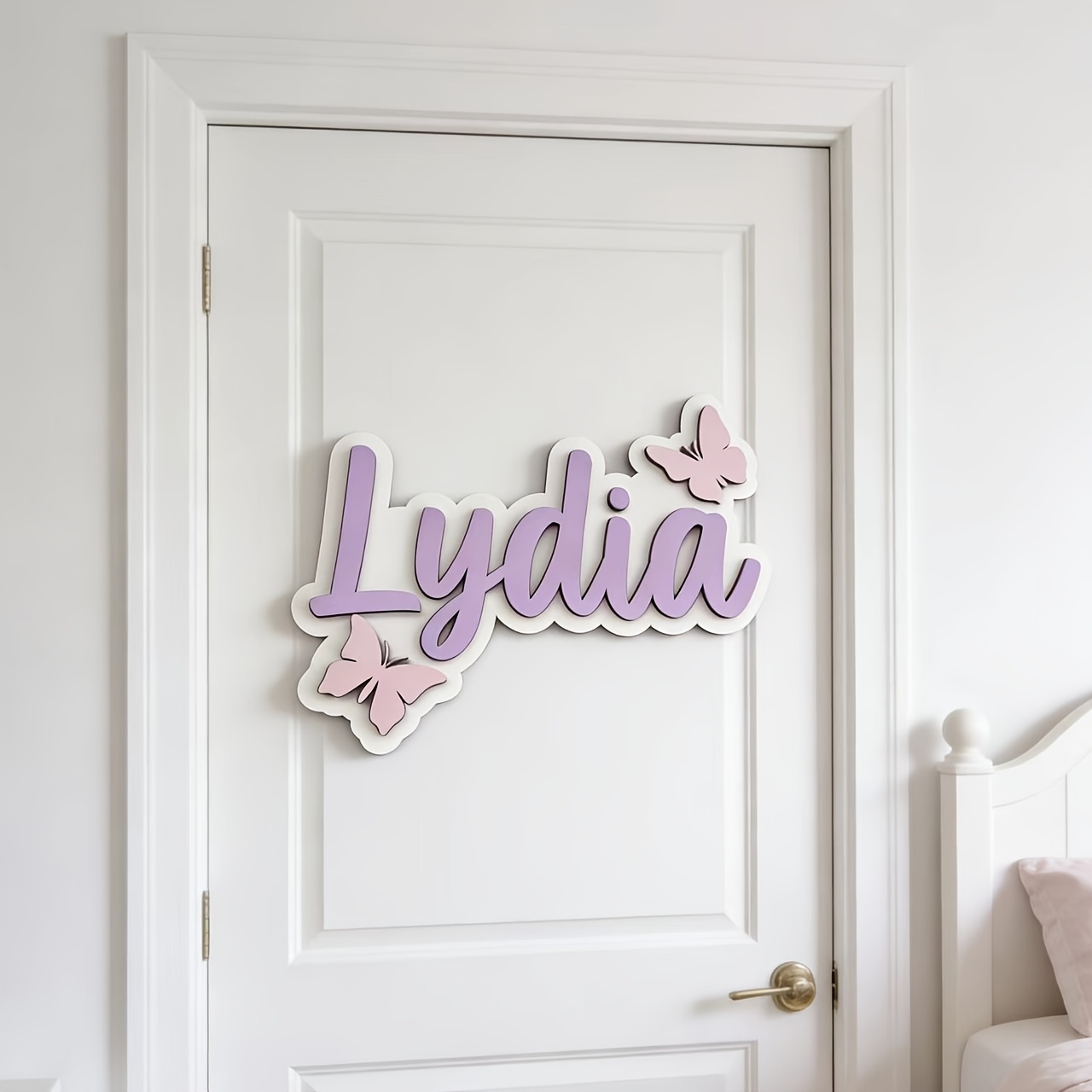 لافتة غرفة مخصصة بتصميم فراشة  - مراجعة Baby Nursery Room وسعره