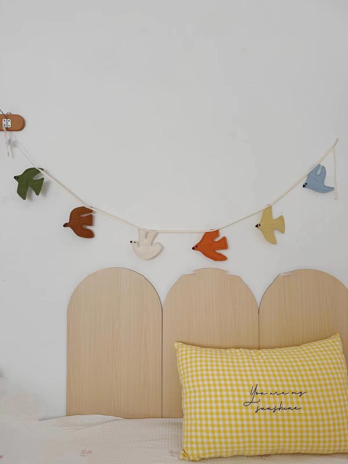 أعلام قماشية على شكل طيور لتزي - مراجعة Baby Nursery Home وسعره
